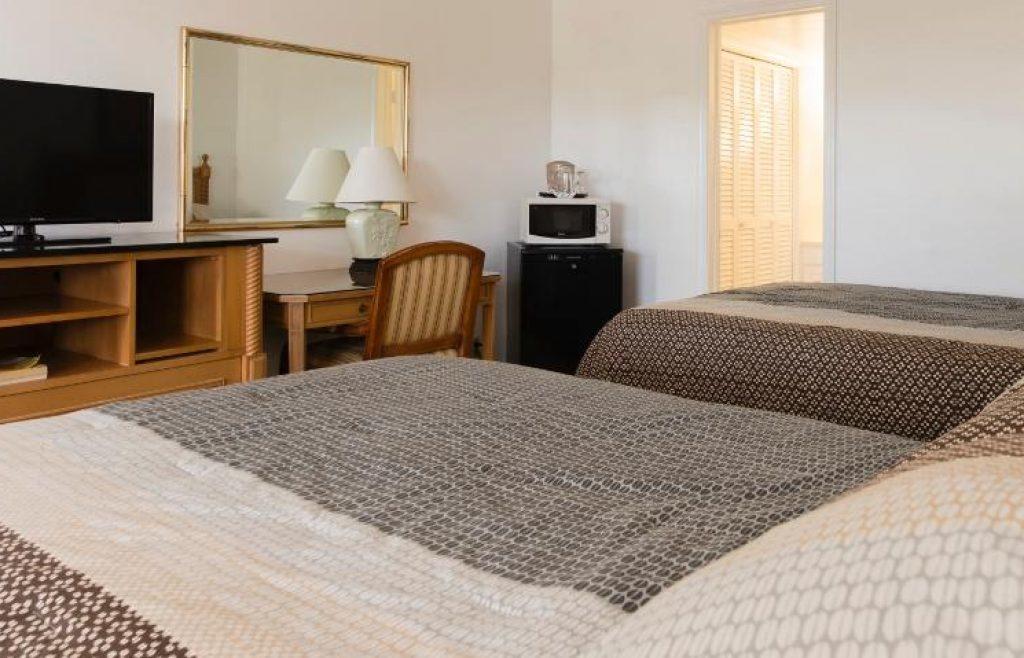 Carriage House Resort 데어필드 비치 외부 사진
