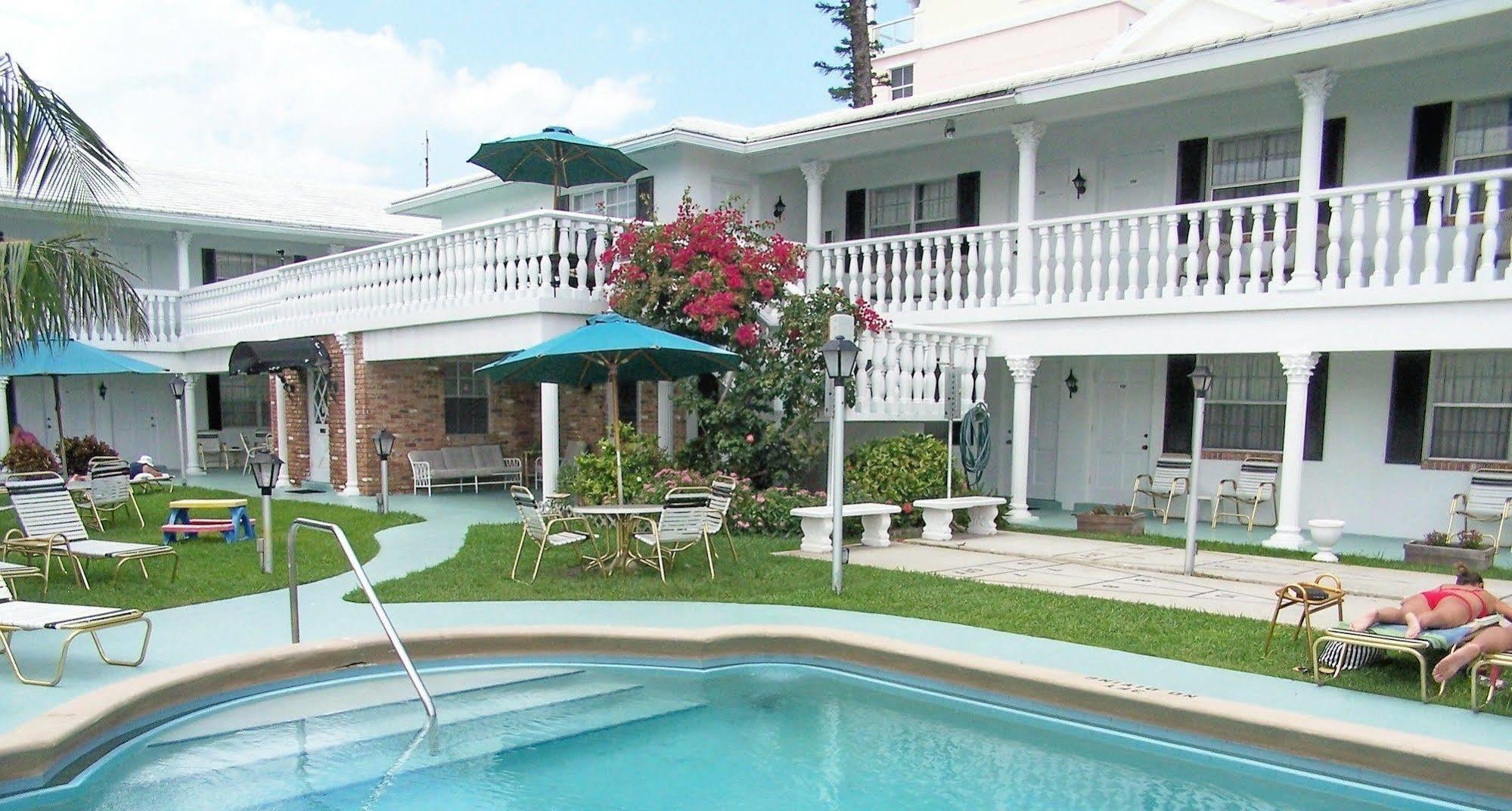 Carriage House Resort 데어필드 비치 외부 사진